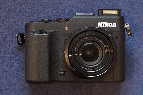 Nikon Coolpix P7800