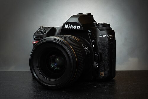 Nikon D780